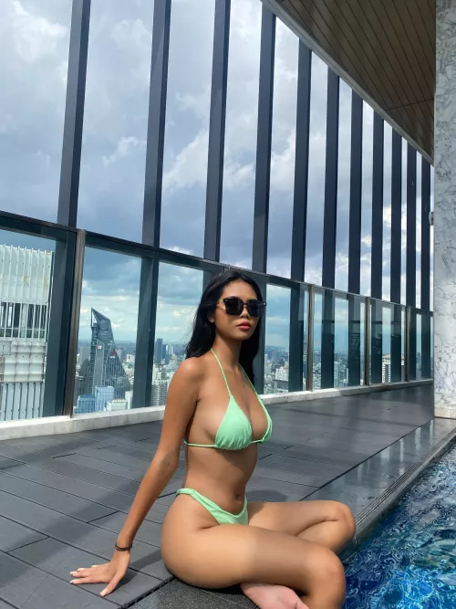 .Im hungry for some cum