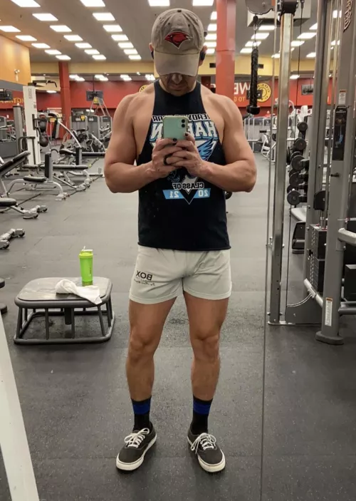 It's Saturday and I may be a bit hungover but I'm here! Lol