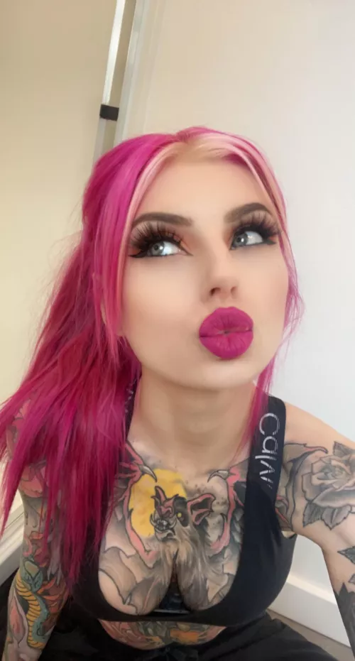 Just wanted to show off my new pink lipstick!