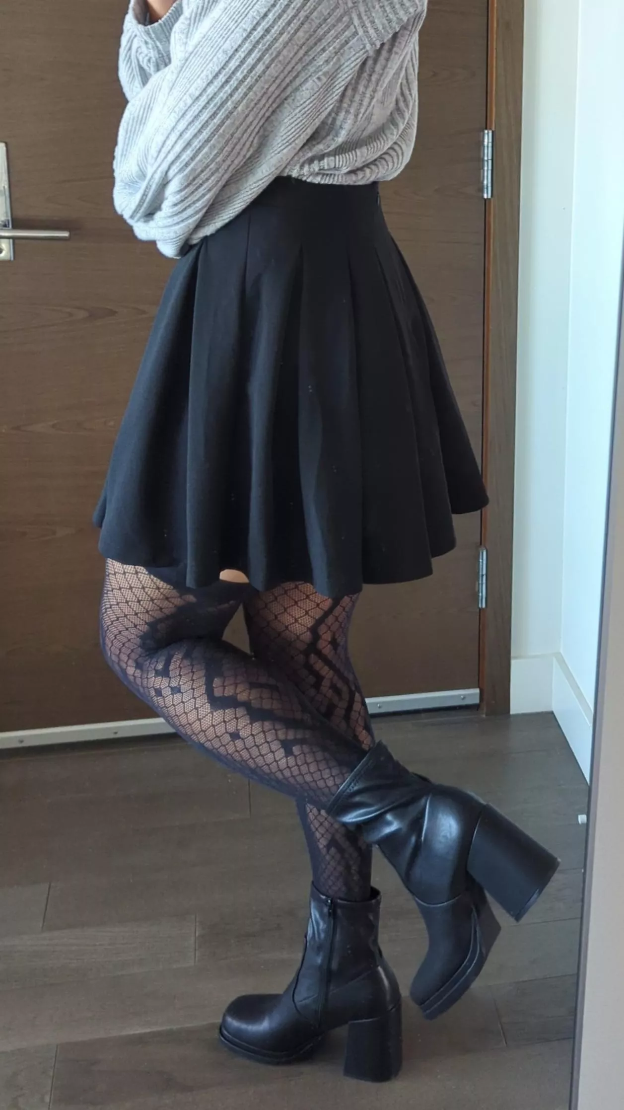 My fav spinny skirt 💫