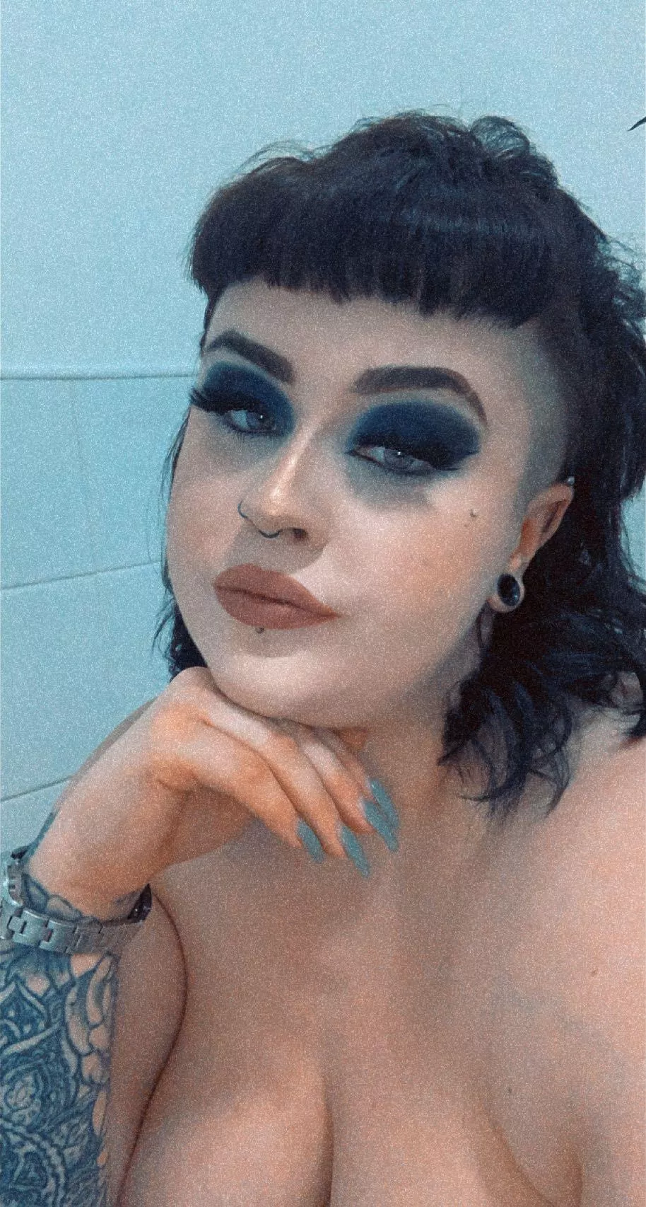 Pale, Smokey and nude xo