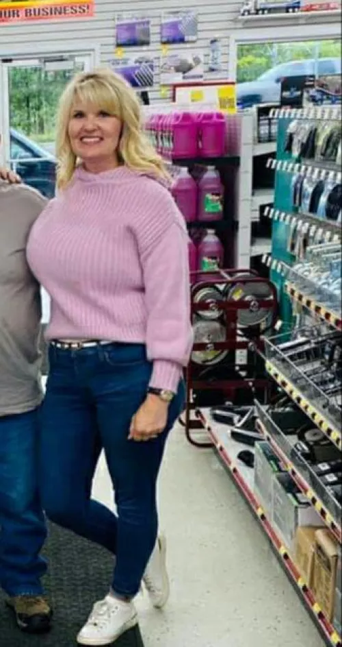 Parts store hottie