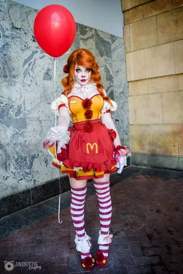 pennywise by jinxkittie