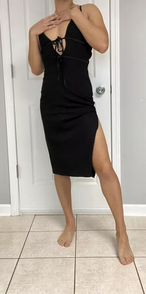 Rub my legs and suck these toes