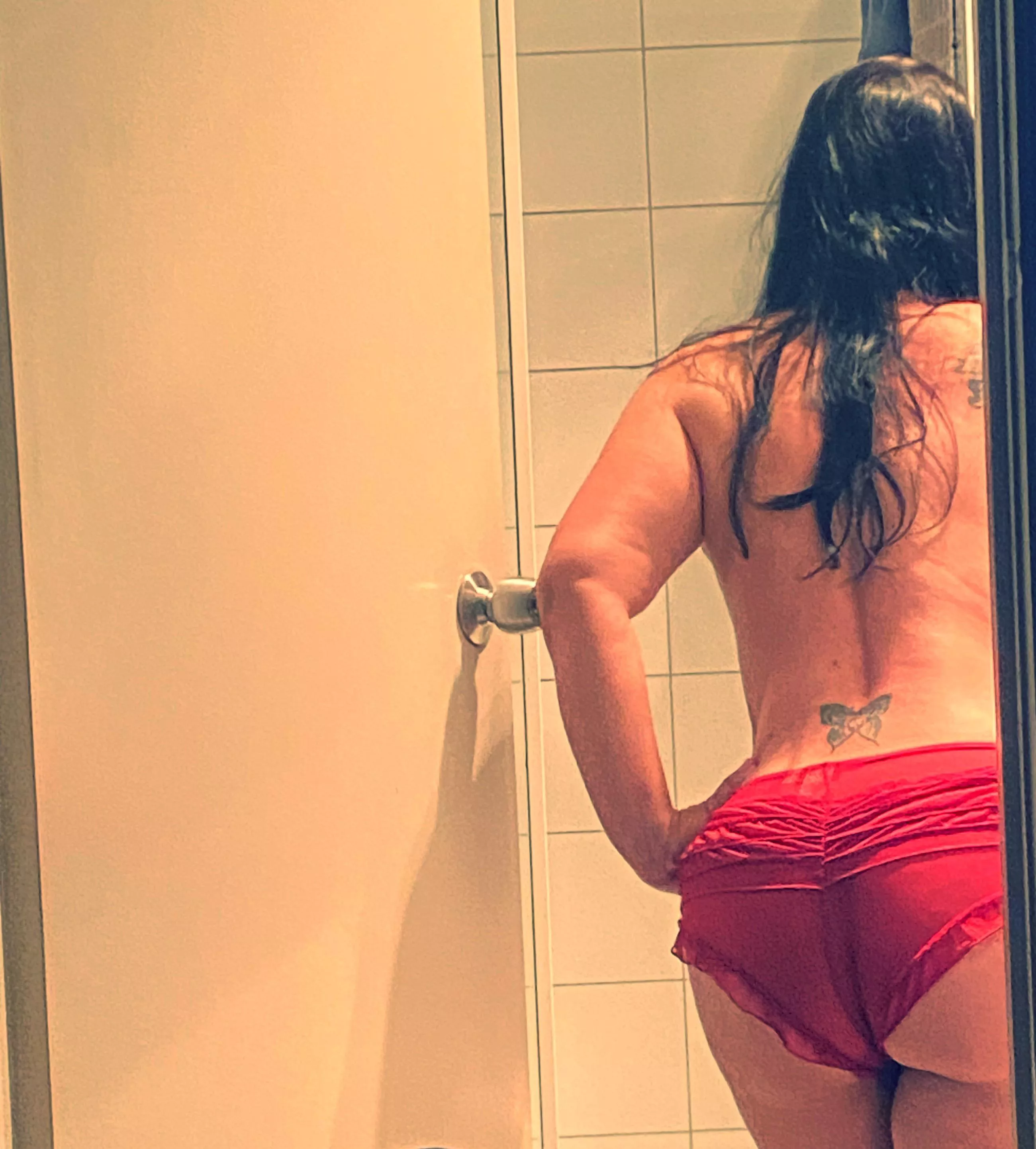 Shower time.. cum join in my amateur adventure for more xo