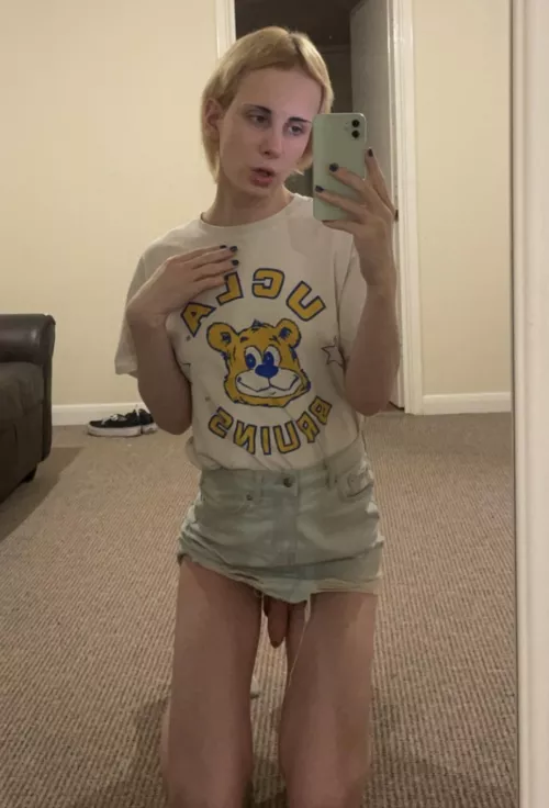 Suck me darling? 🥰