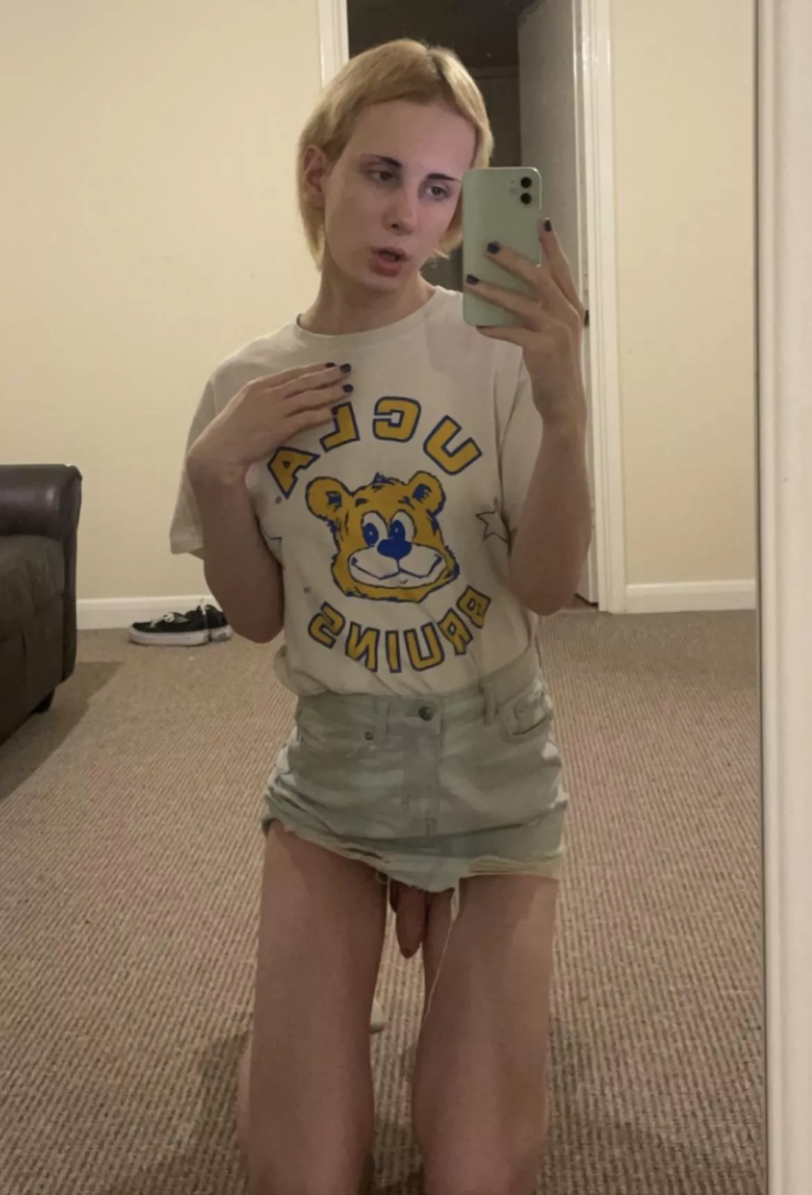 Suck me darling? 🥰