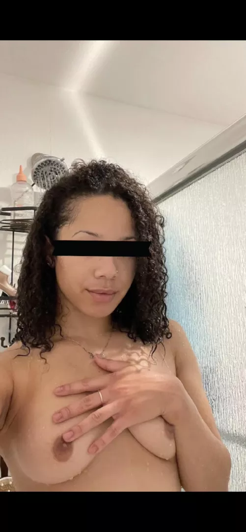 This one is for all the boys who love curly hair ❤️😘