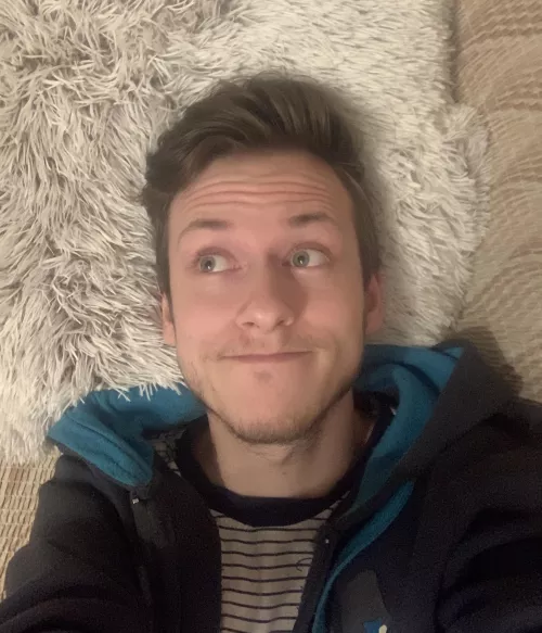 Thought I looked kinda cute here, but the guy I matched with on a dating app didn’t agree with me and told me that I look “funny” and he didn’t mean it in a good way… I guess I will just stay single forever 🙃