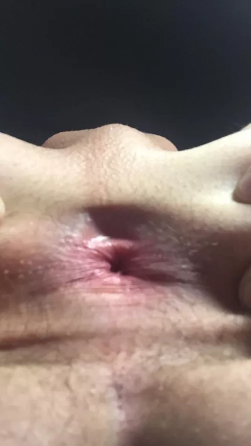 18 From Switzerland looking for a top Dad who wants to Snap with me. Dm me