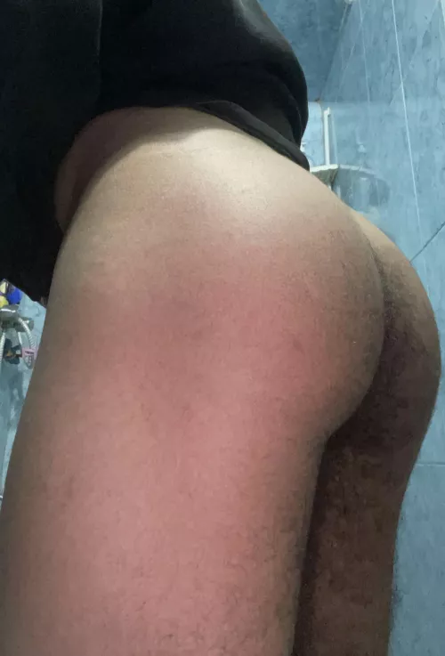 18yo sub wants big dick