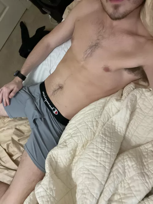 21 m us looking for hung tops add snap @chris_jenses