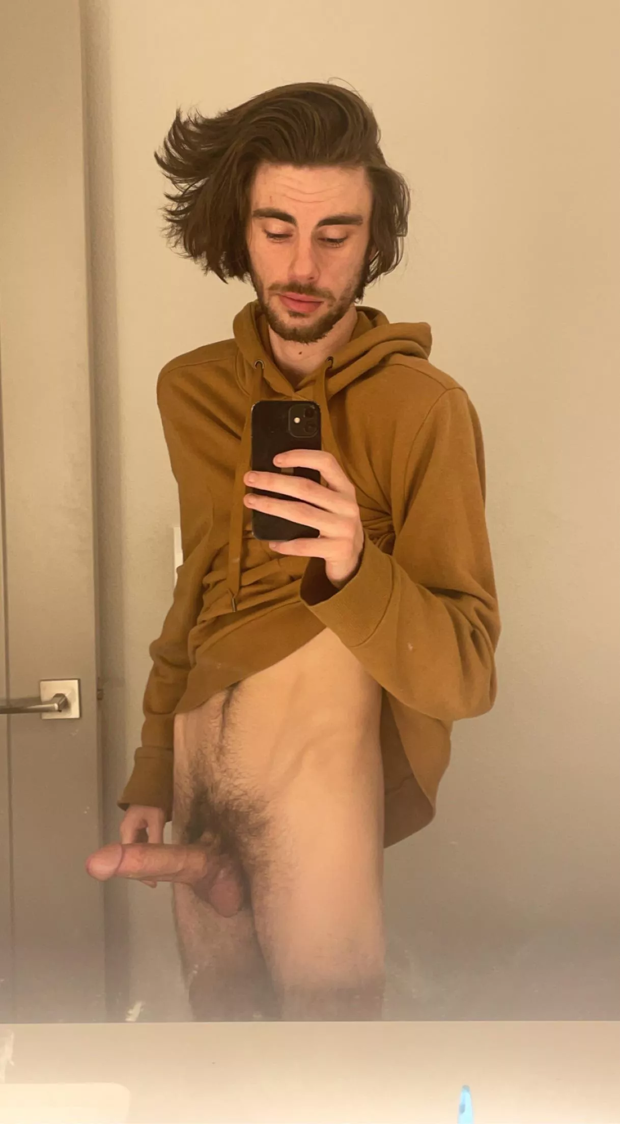 26M looking for a Hotwife to have some fun with