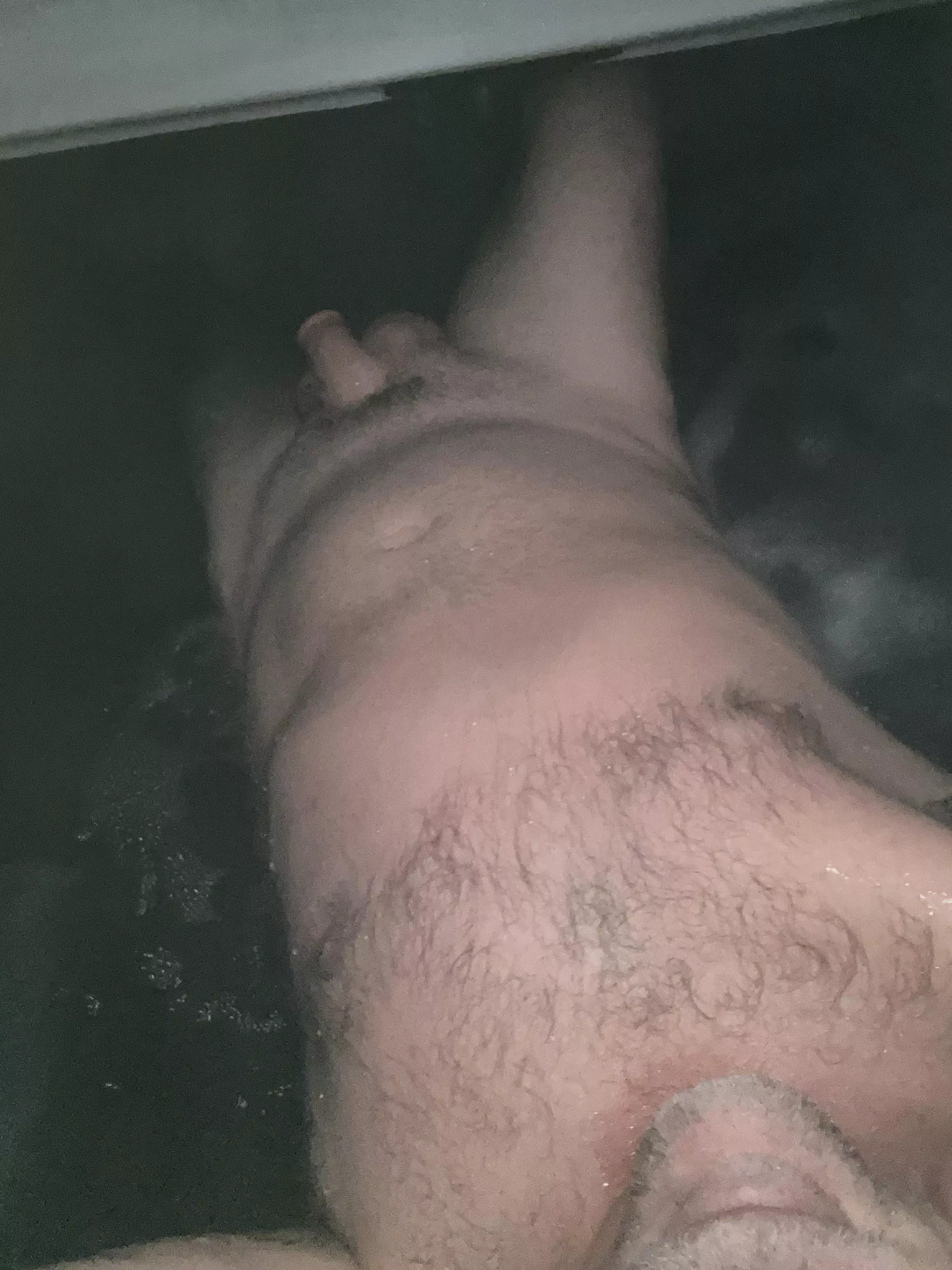 (54) Hot tubbing 🍷