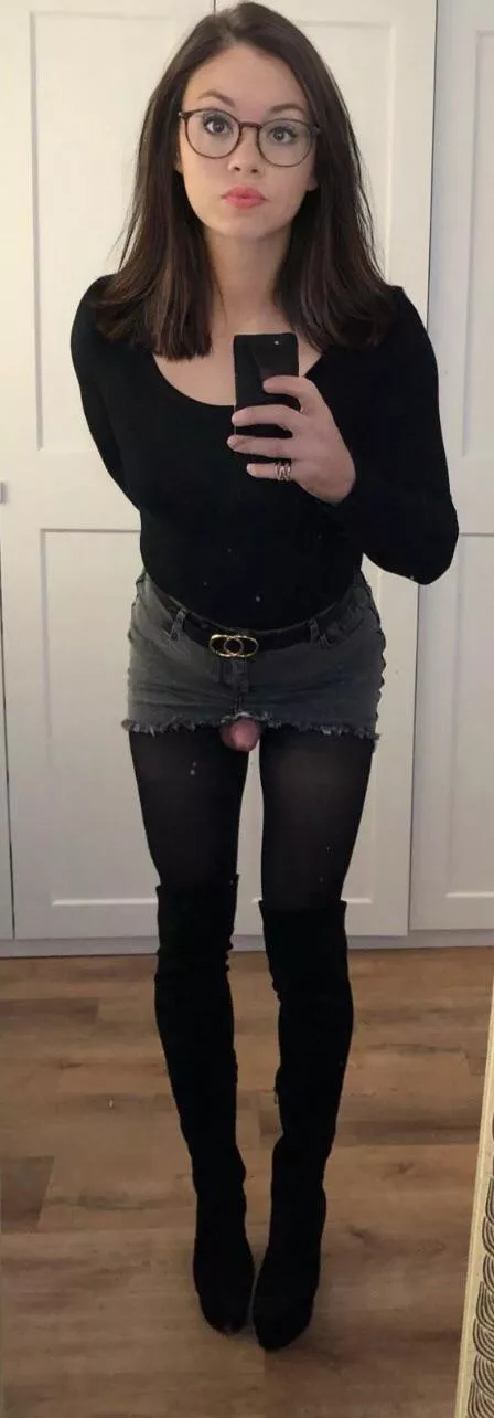 A dumb sissy like me needs constant humiliation to keep me obedient