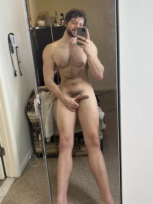 Almost 7 feet tall looking for a bottom to clean me with their tongue 😅