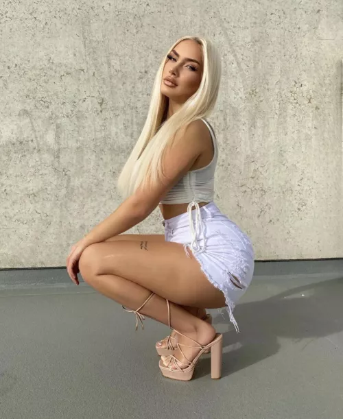 Bet it looks even better when she stands up