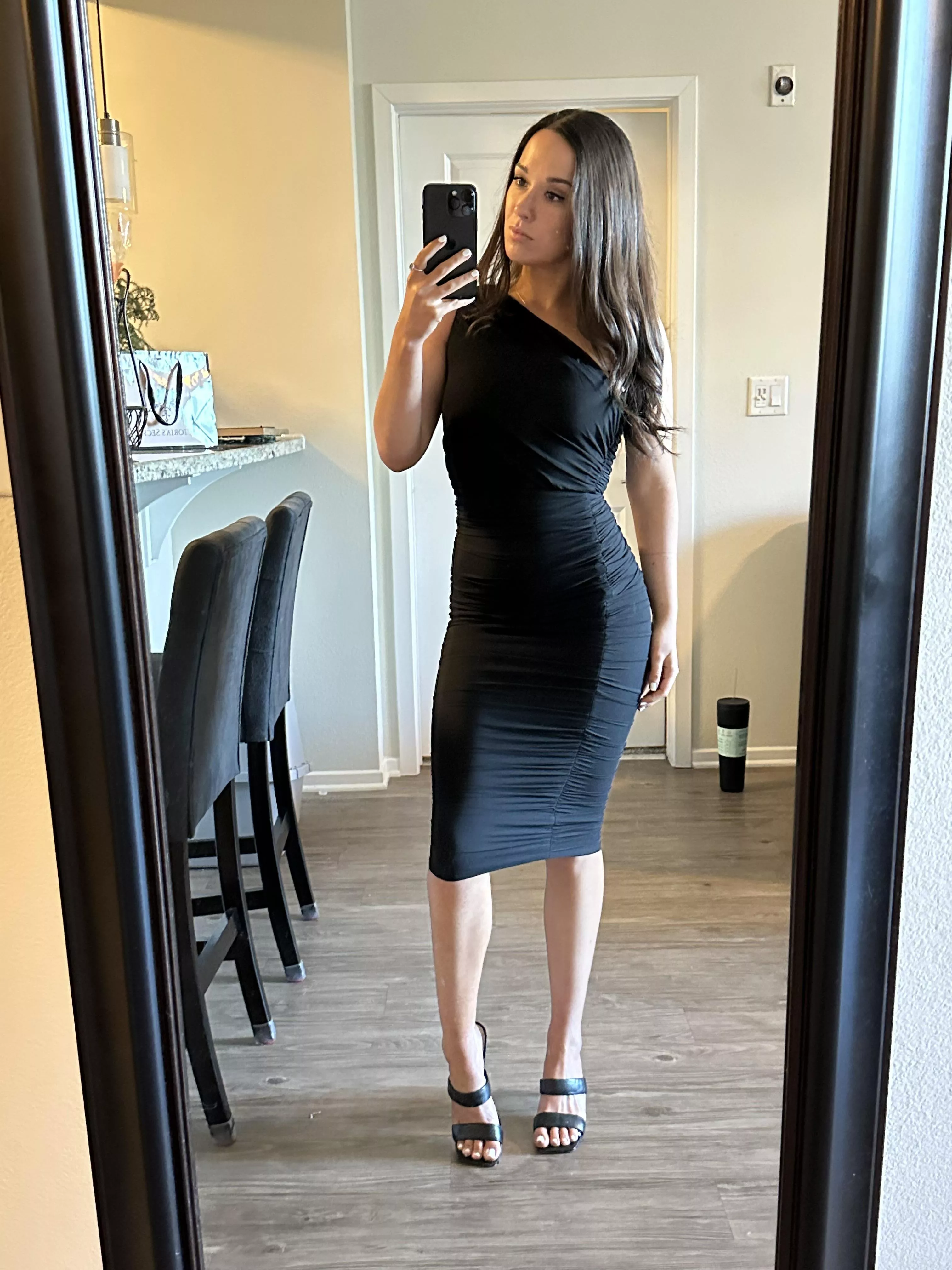 Feeling elegant in my dress 🥰❤️