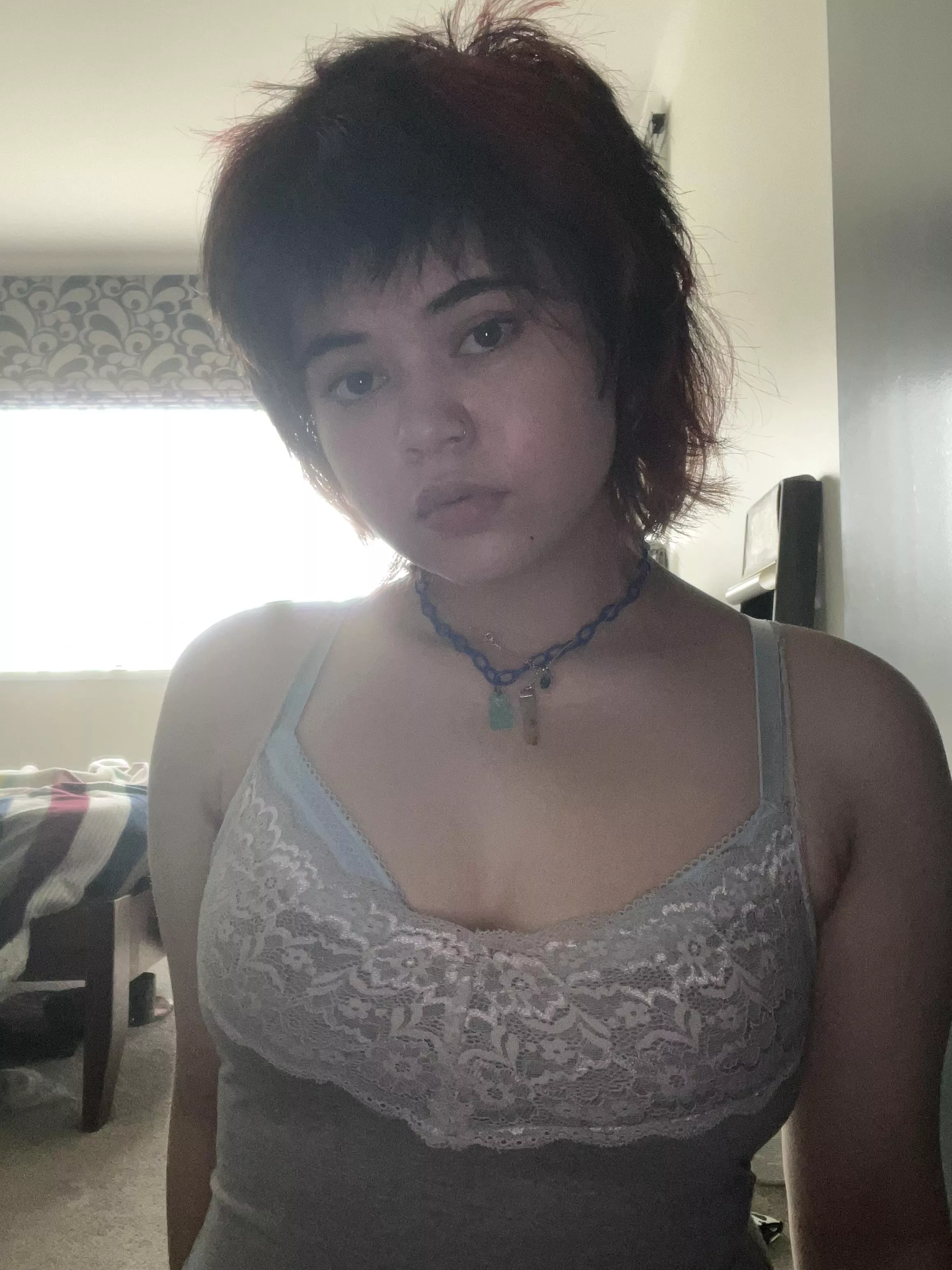 fucking kms hmu if u think I’m hot enough to buy food for