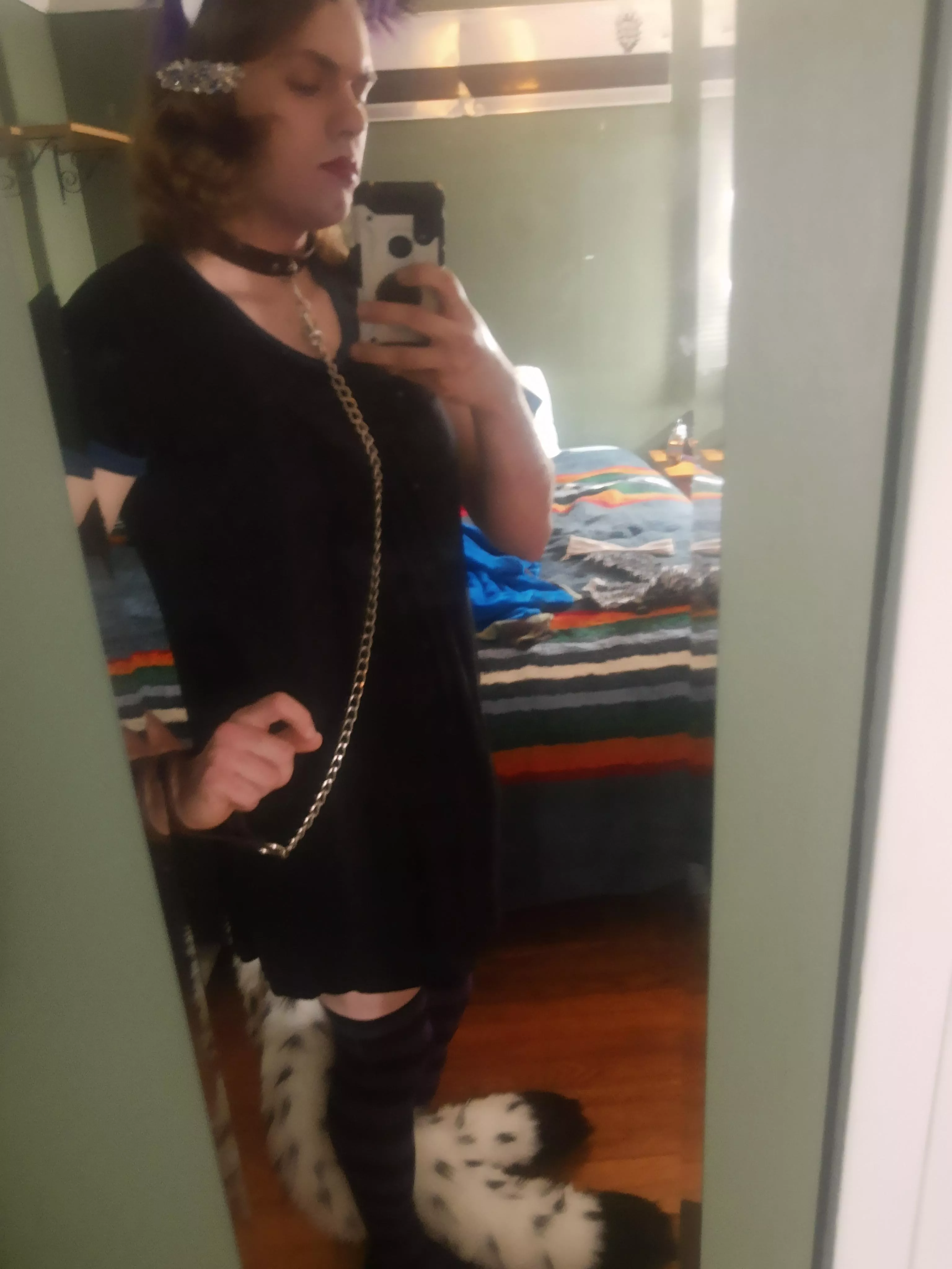 Full kitty get up with one big tail 🤭