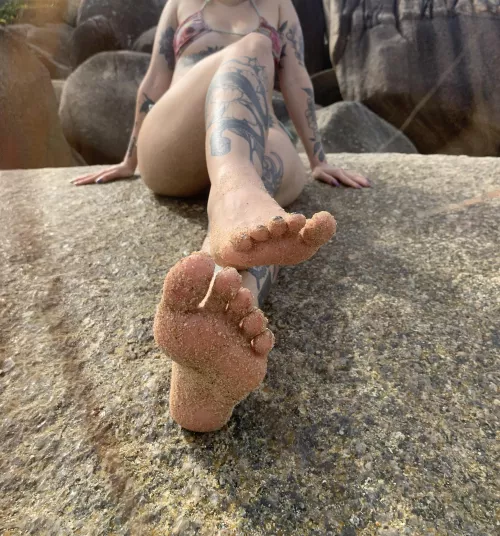 Full of sand feet. Would you clean them?