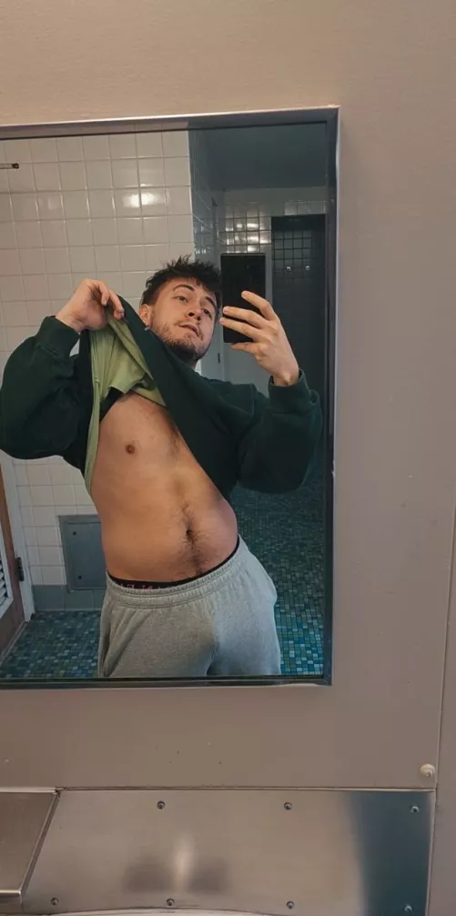 gray sweats are so comfy