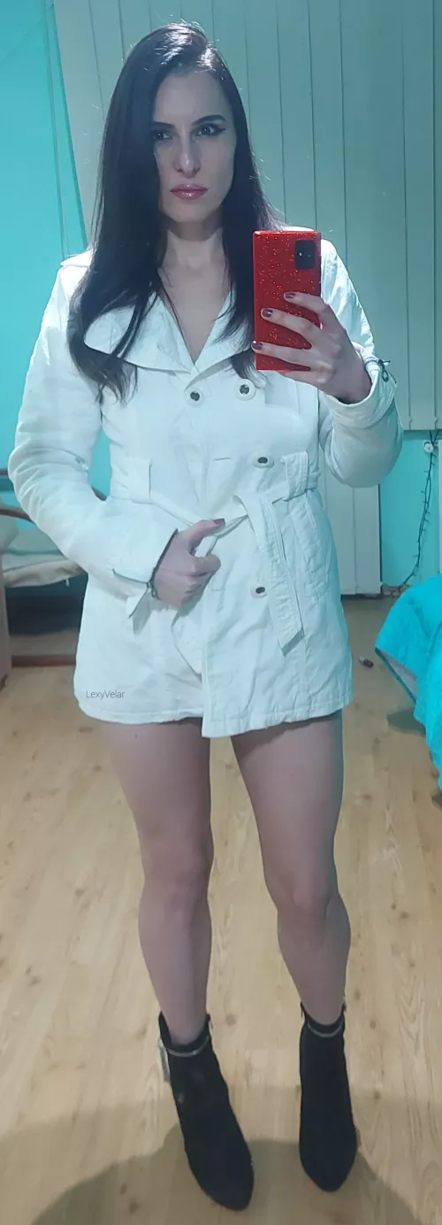 Guess...am I wearing anything under this or I'm fully naked?🔥