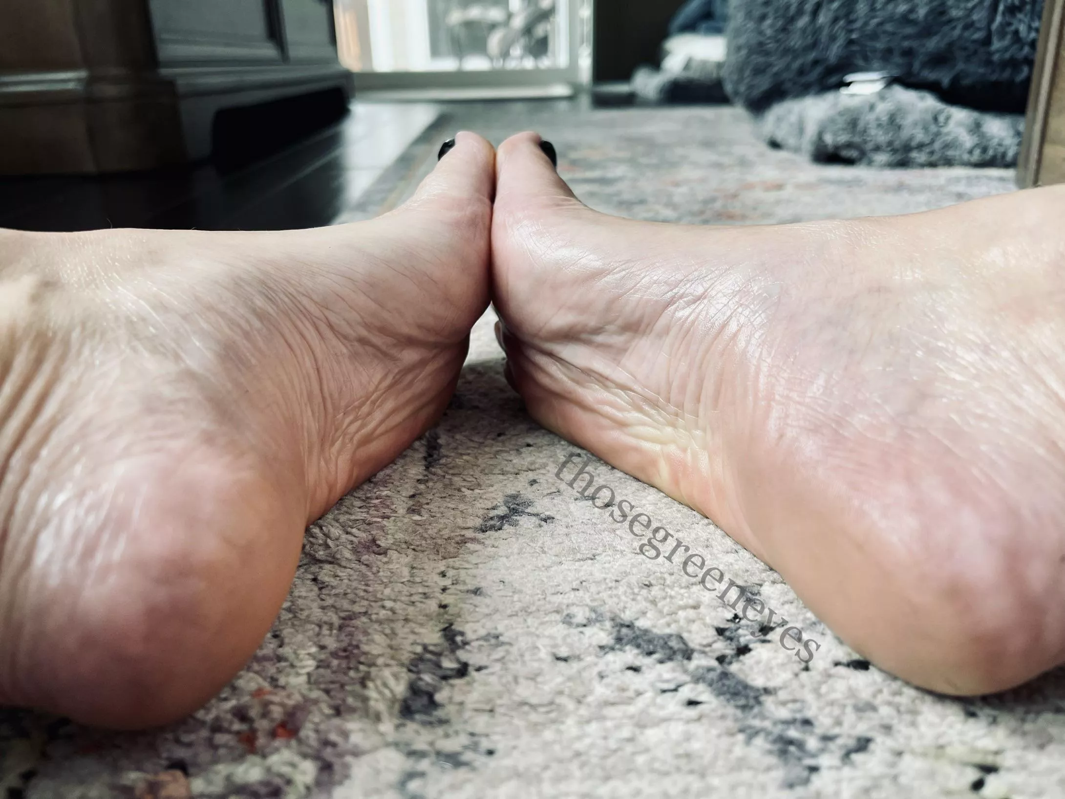 Happy Sunday! Here are my soles.