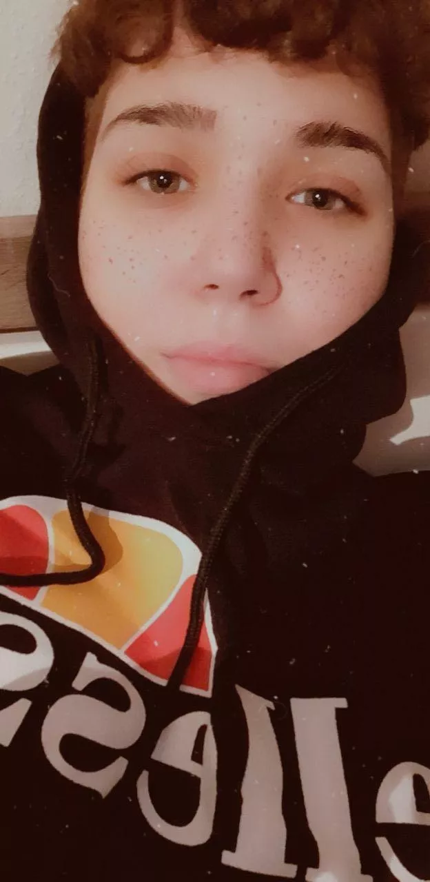 Hello there! I’m looking for some friends! ☺️