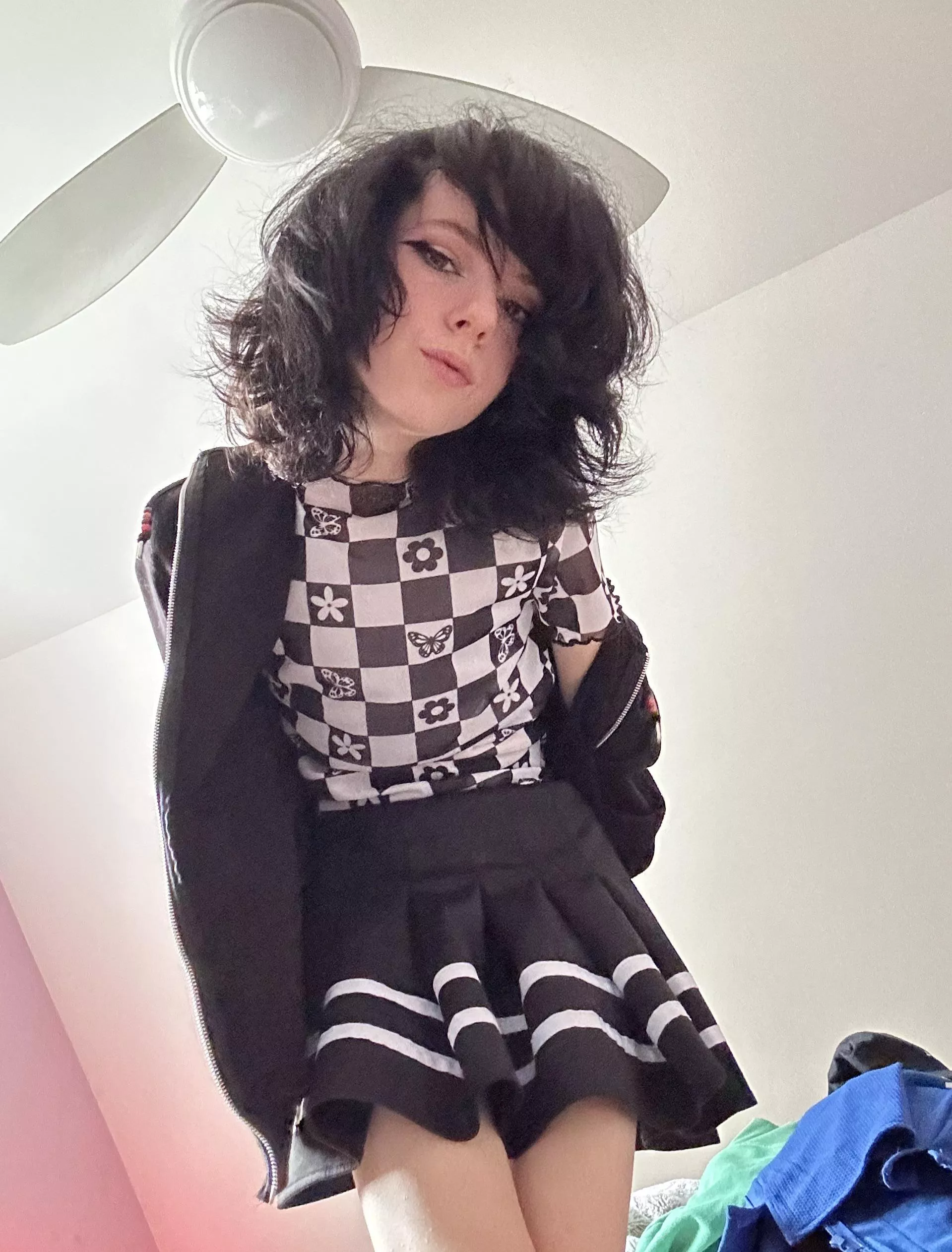 Helloooo down there !