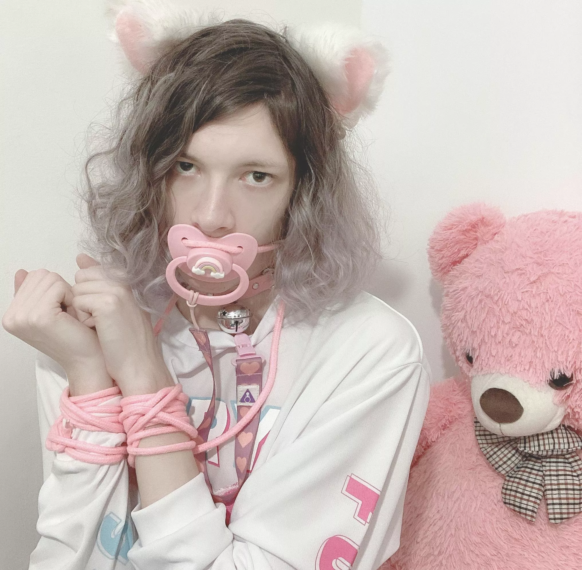 Help me take this paci out!! I’m not a baby!!