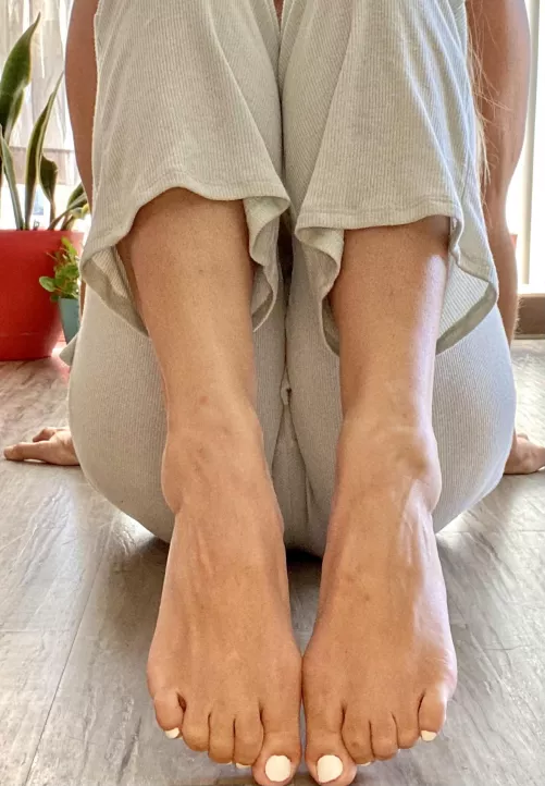 Hey you. Oh… not you. I was waving at the person behind you. I hate that shit. It was you!