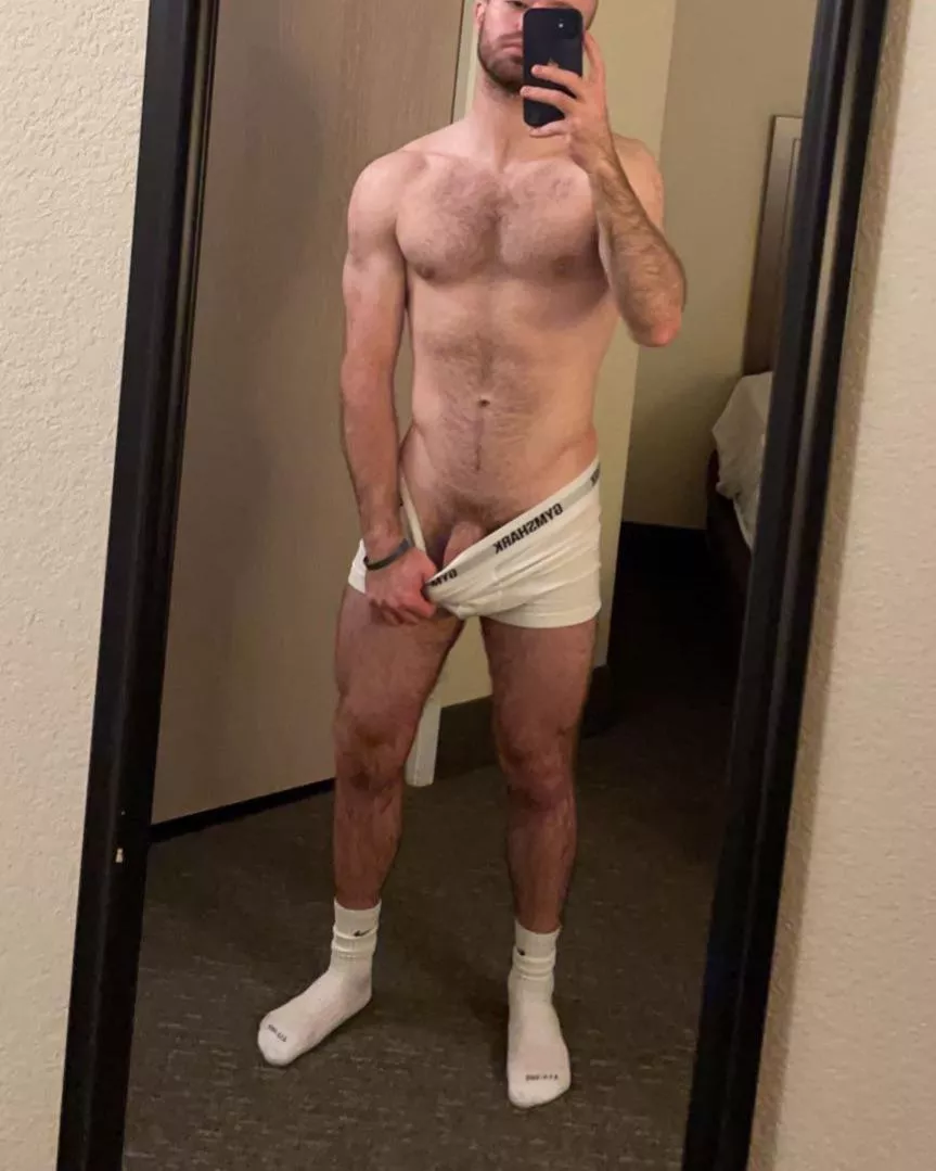 Hiii here to have some fun 🤤