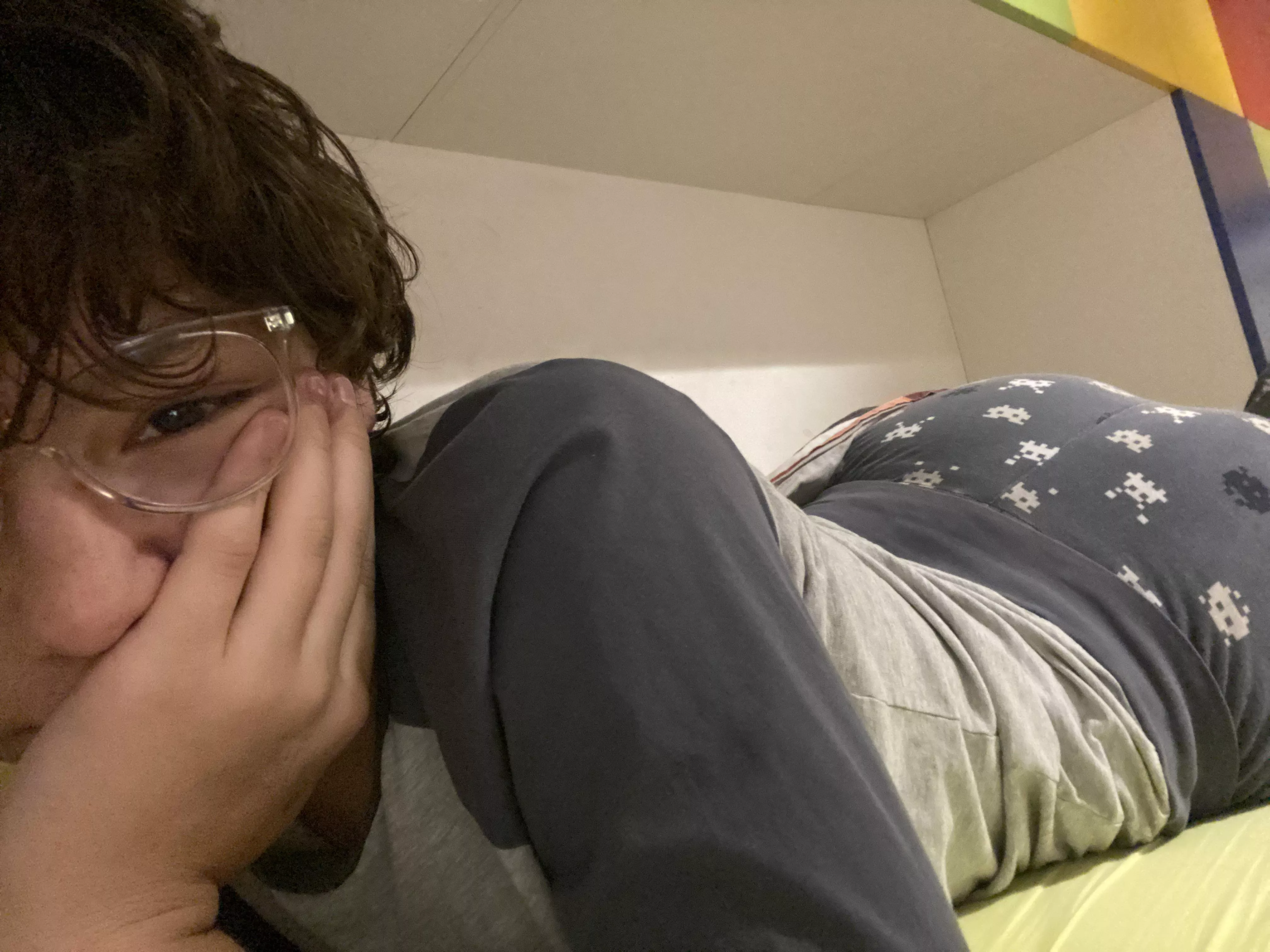 Hmu if u wanna see me take em off 🫡