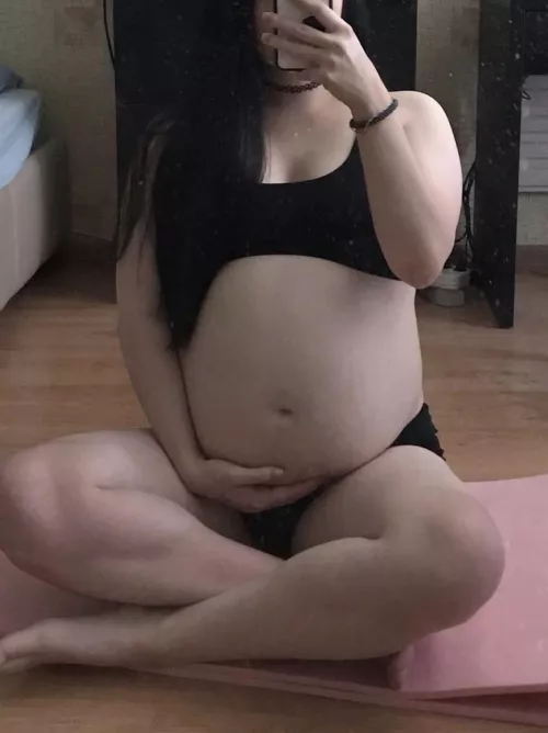 Horny and pregnant )