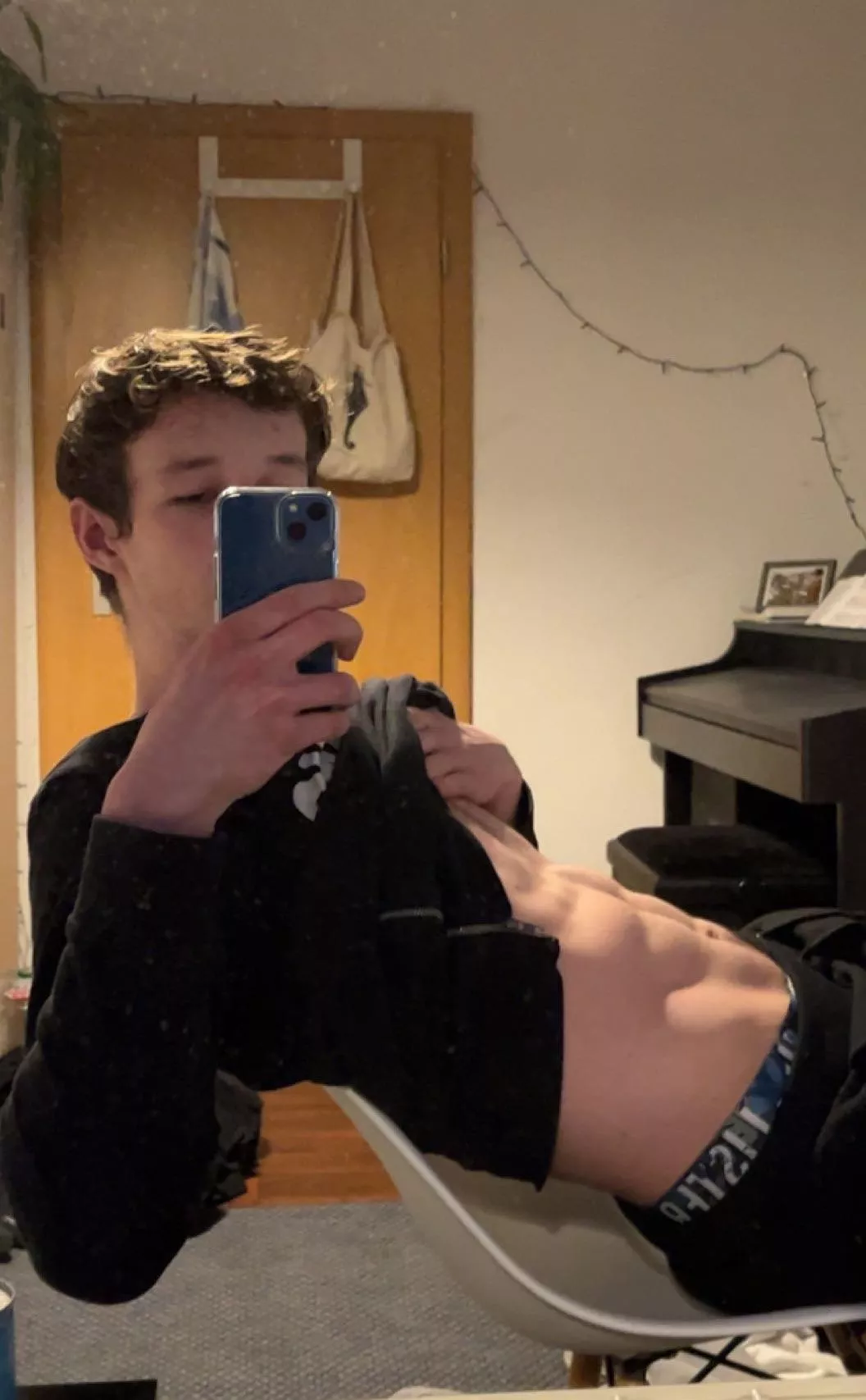 Horny and searching fit guys