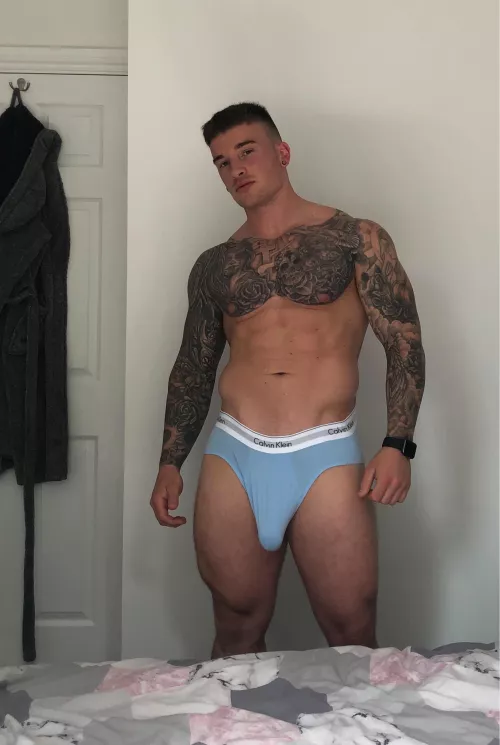 How does my bulge look in my new Calvin’s?