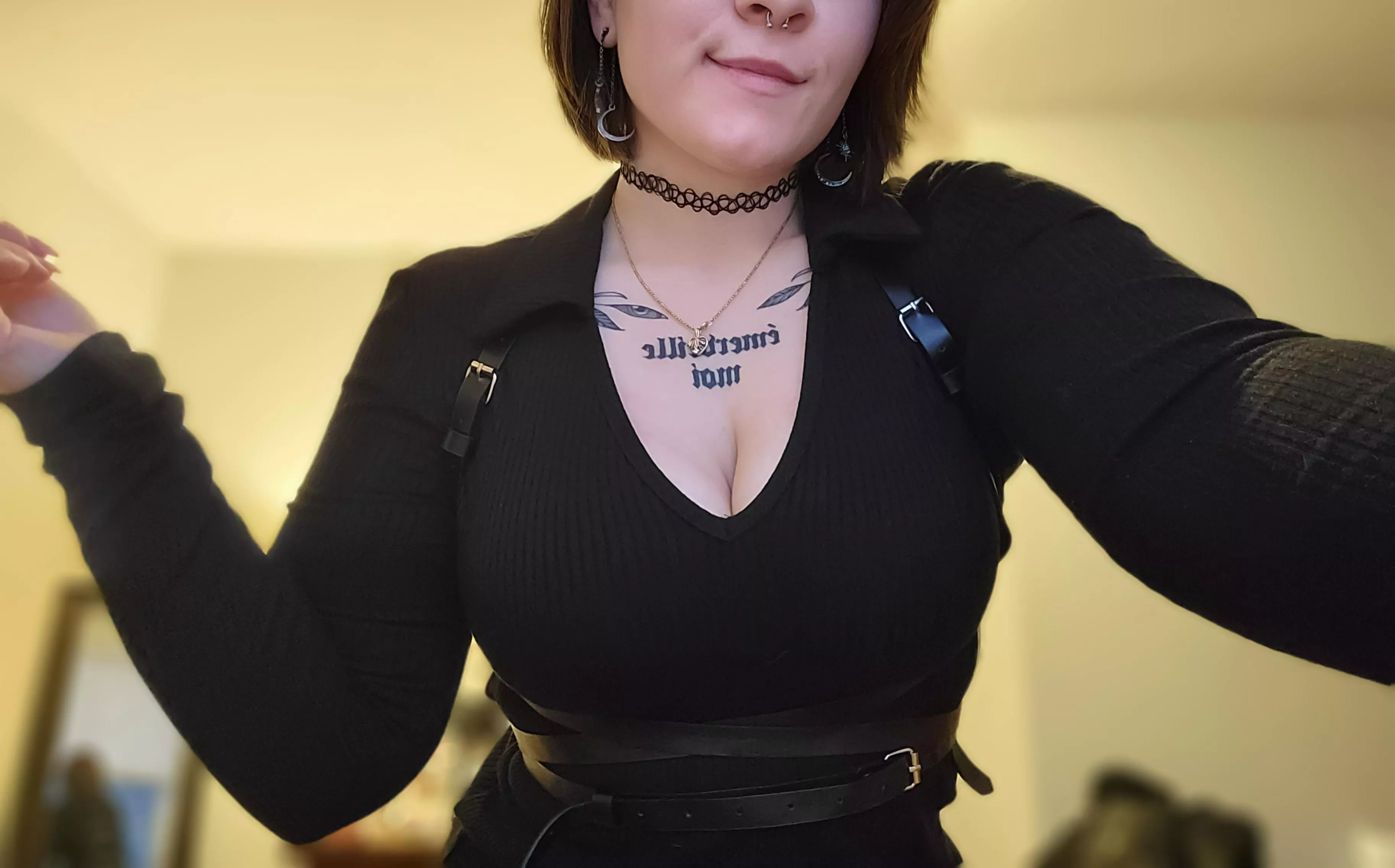 I didn't have a sweater vest to layer with this top so I used a harness [F] 🖤