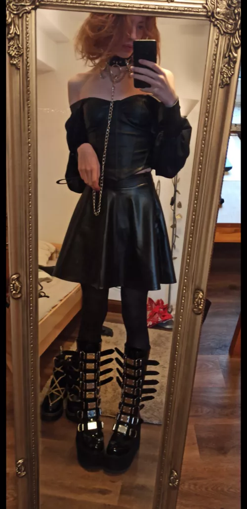 i love my demonias :3