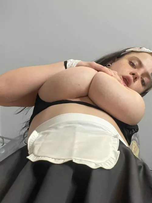 i love showing off my huge tits