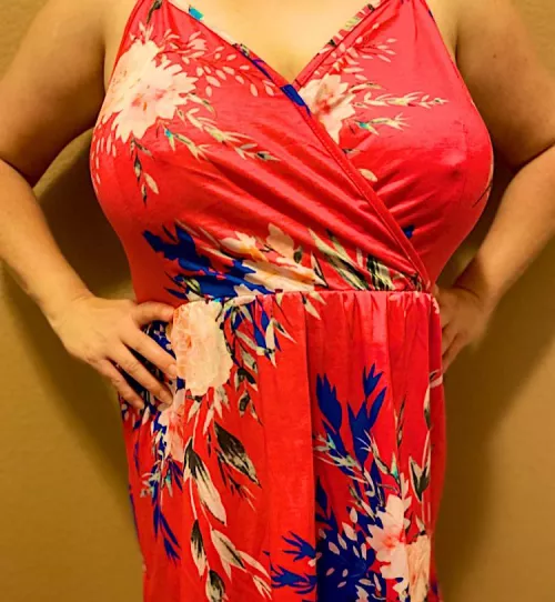 I think this dress screams “I’m DTF”