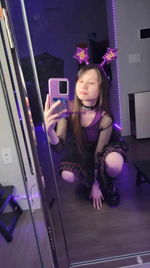 I'll pout until you give in and read Goosebumps with me near my banner [F]