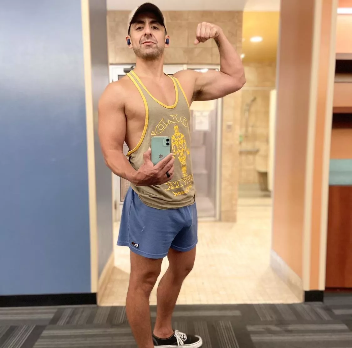 It's an awesome day for an awesome day! Don't be shy, say hi!