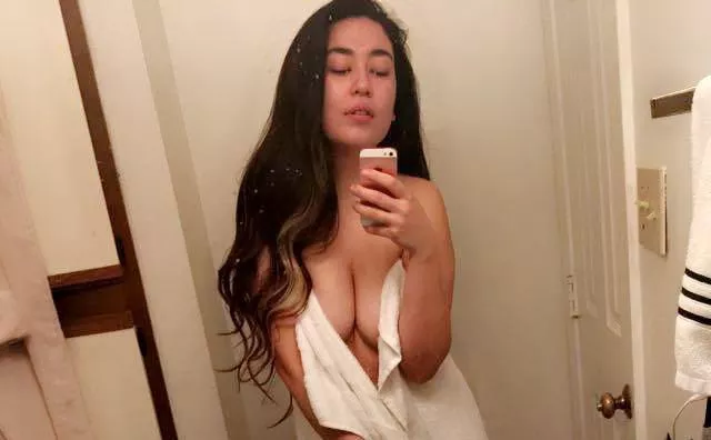 Just got out of the shower... tag you're it 😘