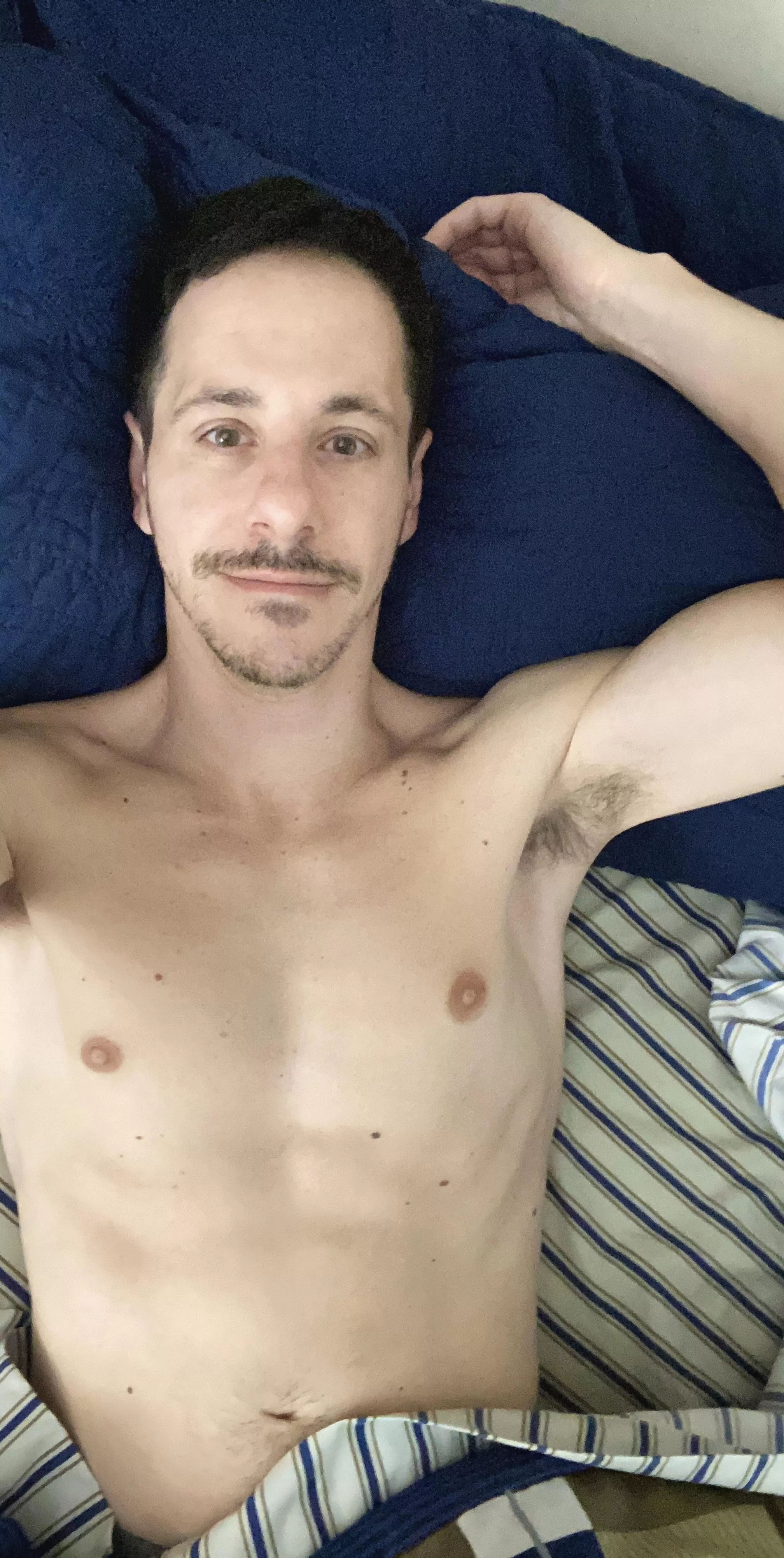 Lazy Sunday morning vibes…just want to stay in bed.