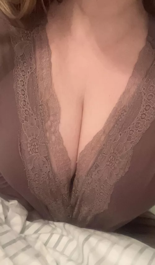 Lazy Sundays in bed 😎😏💋