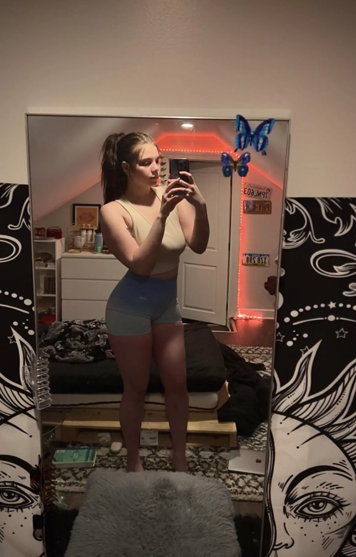 Might be too wild for the gym [F]