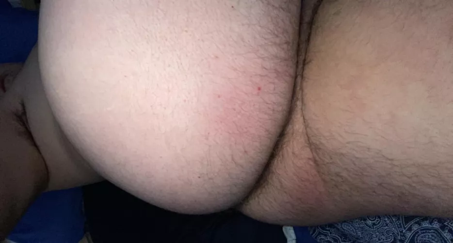 My first ever ass pic what’s the opinions 🥹