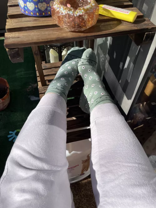 my wife [female] has loved all the attention you dudes are giving her feet 😈