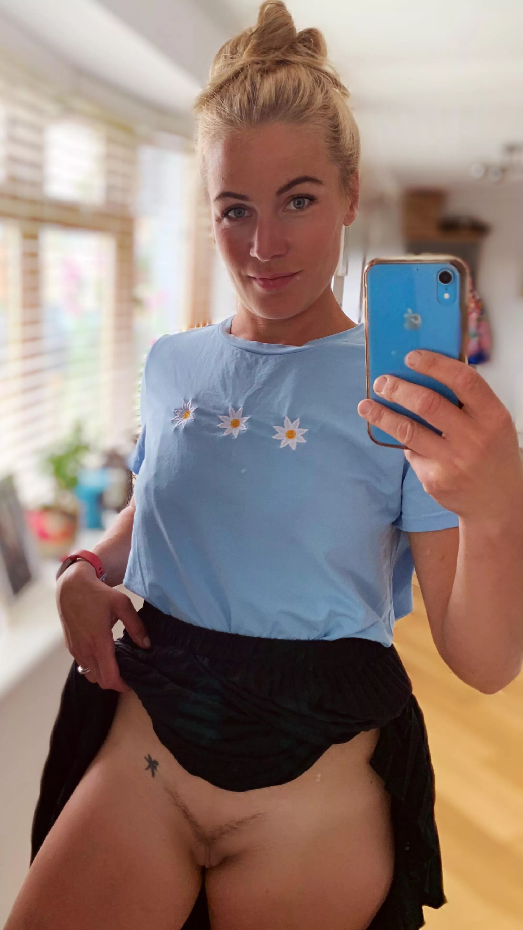 Old….but trying to keep in trim 😉 (39F)